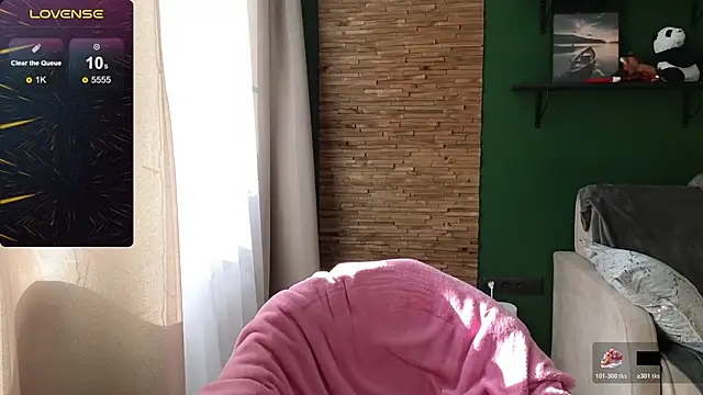 Snapshot of Bella_Villen chatting on March 2, 2026, 8:10 am Bella Villen online show from March 2, 2026, 8:10 am