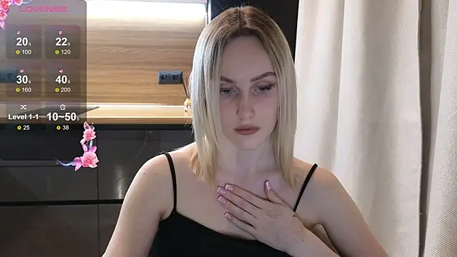 Snapshot of Bella_Villen chatting on April 1, 2026, 5:54 pm Bella Villen online show from April 1, 2026, 5:54 pm