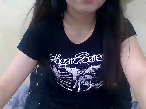 kiraa-007 online show from April 5, 2026, 2:14 pm