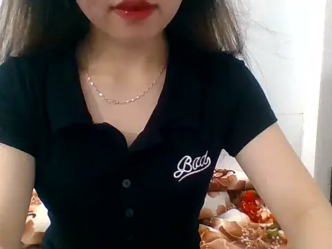 kiraa-007 online show from May 10, 2026, 2:11 pm