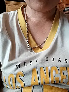 Snapshot of Lindxx-hot chatting on April 5, 2026, 6:43 am Lindxx-hot online show from April 5, 2026, 6:43 am