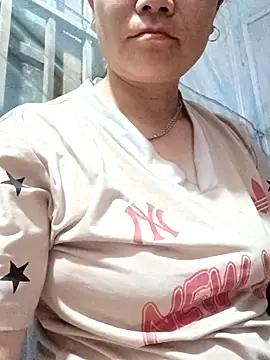 Snapshot of Lindxx-hot chatting on April 10, 2026, 10:14 pm Lindxx-hot online show from April 10, 2026, 10:14 pm