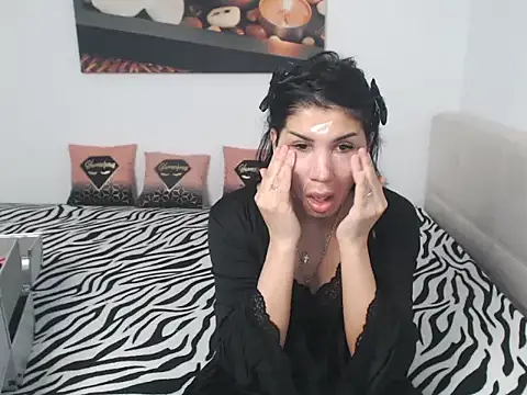 Snapshot of NickyHotXO chatting on March 10, 2026, 5:34 am NickyHotXO online show from March 10, 2026, 5:34 am