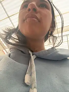 LilyRossi  online show from June 17, 2026, 12:18 pm