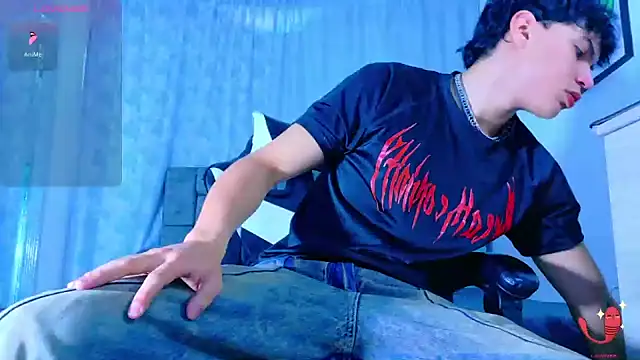 Snapshot of Dantekent chatting on March 21, 2026, 1:05 pm Dantekent online show from March 21, 2026, 1:05 pm