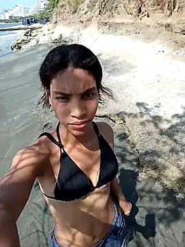 ginevere 20 online show from March 4, 2026, 6:58 pm