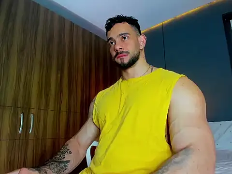 massimo visconti online show from March 9, 2026, 3:32 am