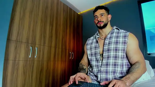 massimo visconti online show from March 14, 2026, 8:25 pm