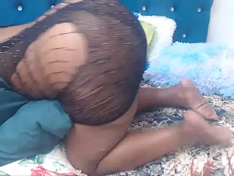 Snapshot of SexyNontyXX chatting on April 15, 2026, 12:39 am SexyNontyXX online show from April 15, 2026, 12:39 am