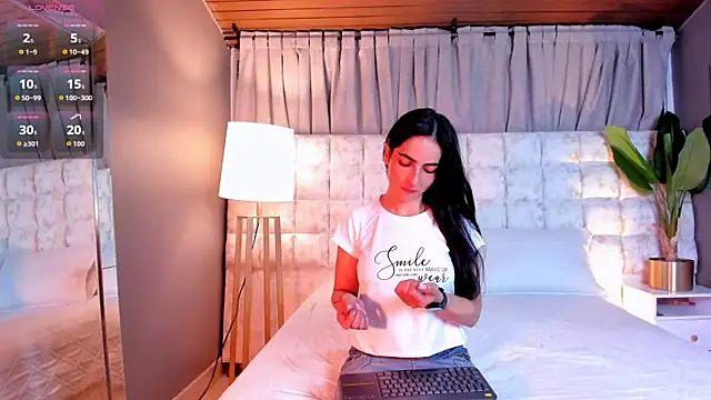 Samantha Velle online show from May 19, 2026, 1:39 pm