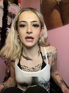 baby starzx online show from February 28, 2026, 5:47 pm