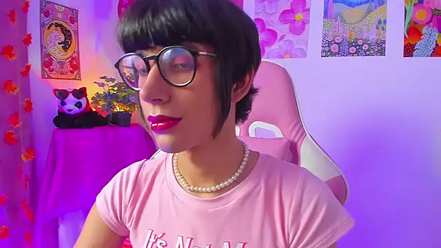 Madeline 21 online show from March 20, 2026, 5:12 am