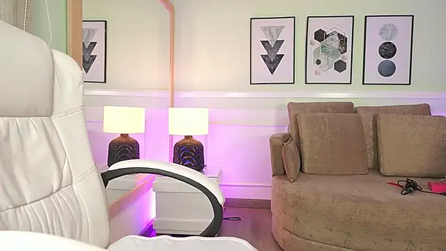 MandyCollins online show from March 20, 2026, 11:37 am