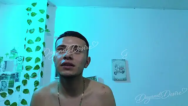 DayandDesire online show from May 3, 2026, 9:21 pm