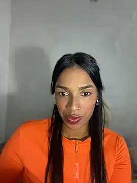 FlorSalvaje  online show from August 6, 2026, 12:56 am