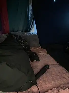 Melissa-Schneider online show from April 25, 2026, 6:05 pm