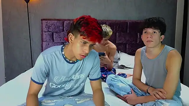 Bryan Santos z online show from April 20, 2026, 8:43 pm