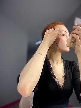 Snapshot of SadieSink_ chatting on March 22, 2026, 7:45 am SadieSink online show from March 22, 2026, 7:45 am