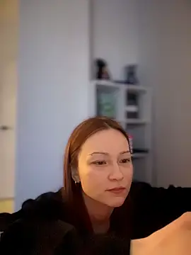 Snapshot of SadieSink_ chatting on April 4, 2026, 6:11 am SadieSink online show from April 4, 2026, 6:11 am