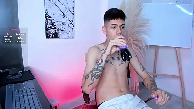 Snapshot of Tommy_valverde chatting on March 28, 2026, 7:35 pm Tommy valverde online show from March 28, 2026, 7:35 pm