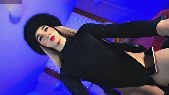 Snapshot of Sophiaa_doll_ chatting on May 7, 2026, 4:51 am Sophiaa doll online show from May 7, 2026, 4:51 am