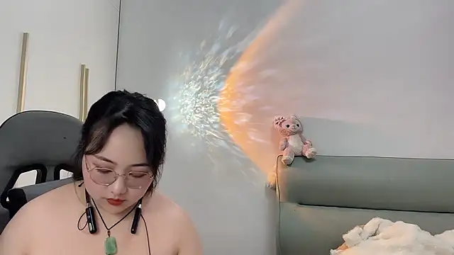 Susu-36E online show from March 12, 2026, 6:30 am