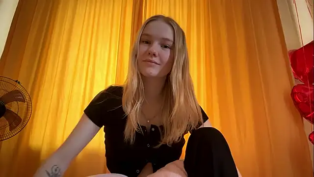 Snapshot of RimyPlaza chatting on March 8, 2026, 12:19 am RimyPlaza online show from March 8, 2026, 12:19 am