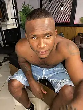 DarianWill18 online show from March 8, 2026, 3:32 am