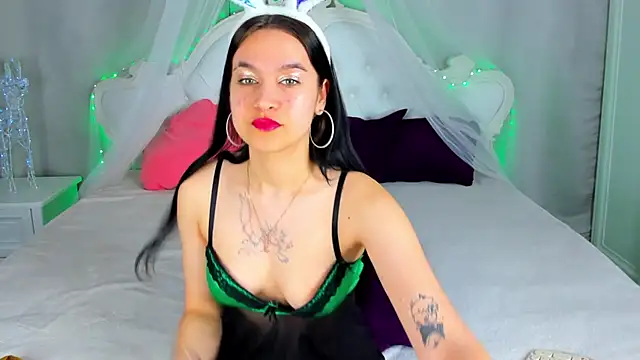 Snapshot of AishaTempt chatting on April 8, 2026, 1:49 am AishaTempt online show from April 8, 2026, 1:49 am