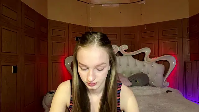 Anika Socutehe online show from March 11, 2026, 4:24 pm