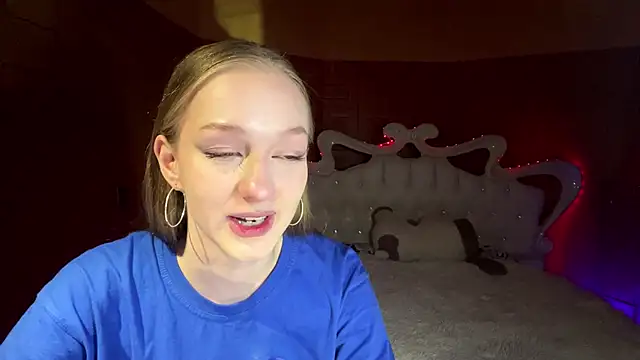 Anika Socutehe online show from March 31, 2026, 9:37 pm