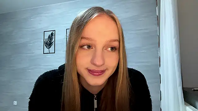 Anika Socutehe online show from April 10, 2026, 11:20 pm