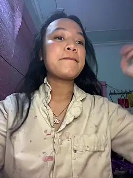 Snapshot of Leeeeiu chatting on March 3, 2026, 4:57 pm Leeeeiu online show from March 3, 2026, 4:57 pm