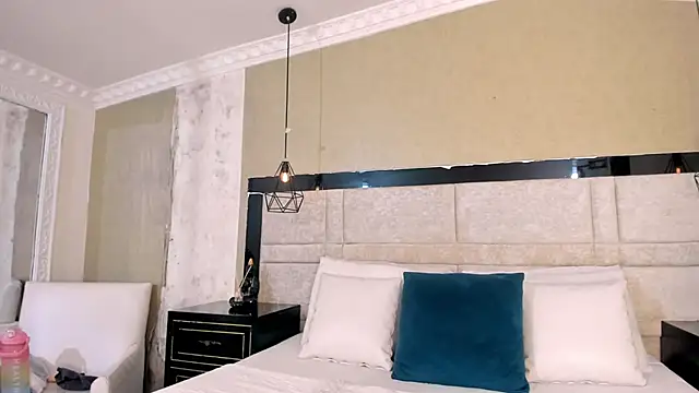 Snapshot of AbbyLoius chatting on March 20, 2026, 10:58 pm AbbyLoius online show from March 20, 2026, 10:58 pm