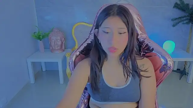 Snapshot of moraa_s chatting on March 28, 2026, 3:17 am moraa s online show from March 28, 2026, 3:17 am