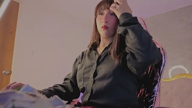 Snapshot of moraa_s chatting on April 7, 2026, 3:07 am moraa s online show from April 7, 2026, 3:07 am