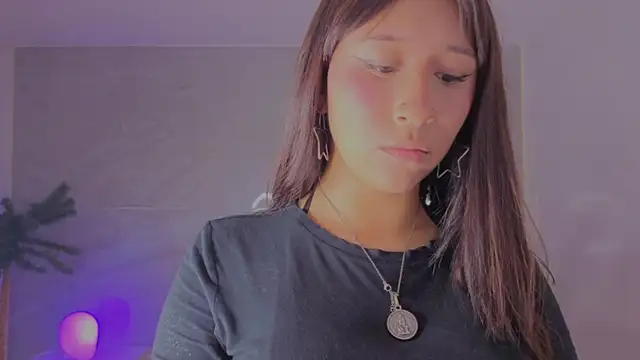 Snapshot of moraa_s chatting on April 13, 2026, 8:14 pm moraa s online show from April 13, 2026, 8:14 pm