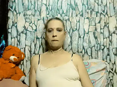 Hot queen58 online show from May 11, 2026, 2:56 pm