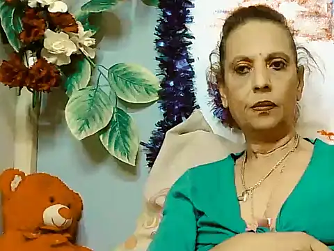 Hot queen58 online show from May 19, 2026, 5:14 am