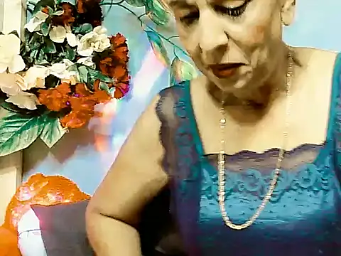 Hot queen58 online show from May 21, 2026, 6:15 pm
