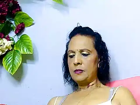 Hot queen58 online show from May 28, 2026, 6:49 pm