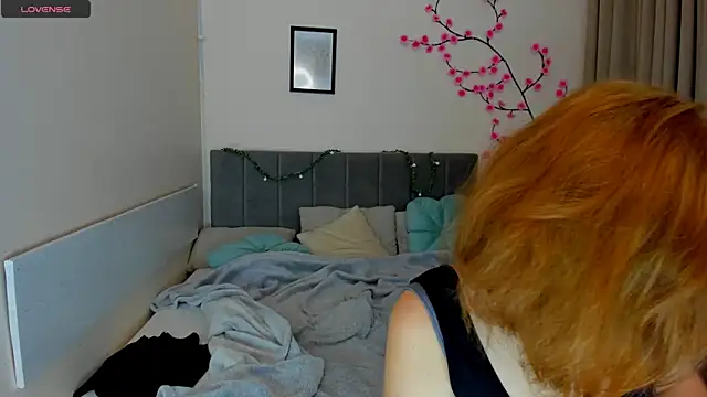 DellaRows online show from June 12, 2026, 5:39 am