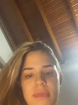 Snapshot of Sara__sweett chatting on March 20, 2026, 3:22 am Sara sweett online show from March 20, 2026, 3:22 am