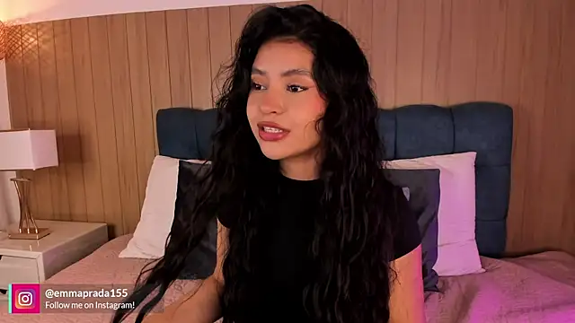 Snapshot of missprada_ chatting on April 7, 2026, 11:54 am missprada online show from April 7, 2026, 11:54 am