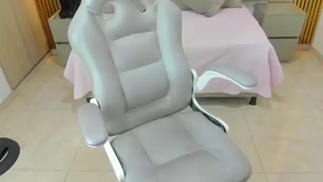 Snapshot of Hanna_irfan chatting on March 27, 2026, 12:05 pm Hanna irfan online show from March 27, 2026, 12:05 pm