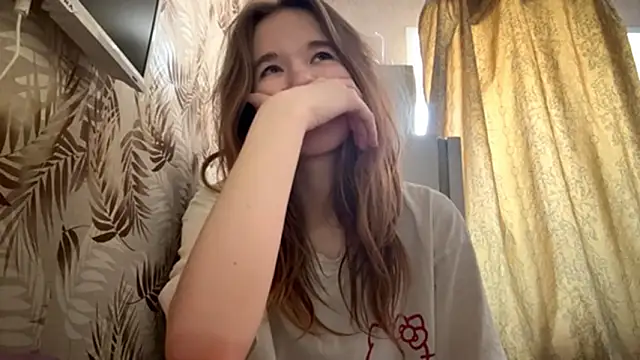 Snapshot of LeomaJee chatting on March 20, 2026, 10:42 am LeomaJee online show from March 20, 2026, 10:42 am