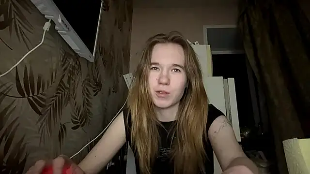 Snapshot of LeomaJee chatting on March 24, 2026, 7:52 pm LeomaJee online show from March 24, 2026, 7:52 pm