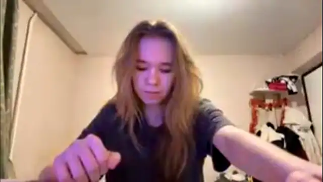 Snapshot of LeomaJee chatting on March 29, 2026, 4:18 pm LeomaJee online show from March 29, 2026, 4:18 pm