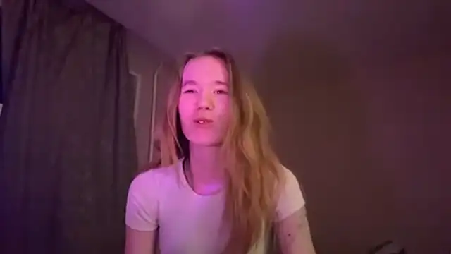 Snapshot of LeomaJee chatting on April 2, 2026, 4:59 pm LeomaJee online show from April 2, 2026, 4:59 pm