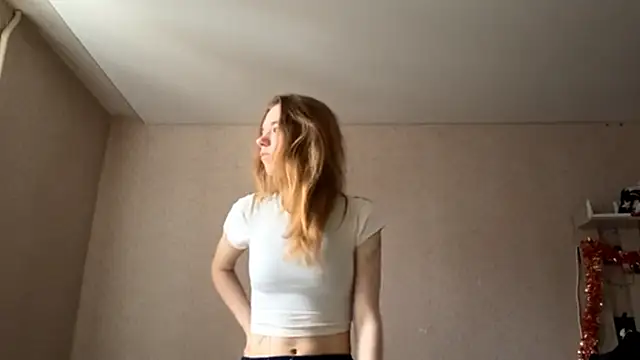 Snapshot of LeomaJee chatting on April 3, 2026, 12:36 pm LeomaJee online show from April 3, 2026, 12:36 pm